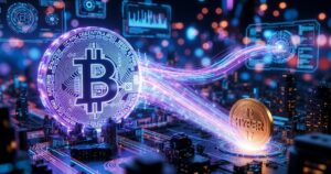 ビットコインのシンボルが中央に浮かび、デジタルな光のラインが流れる未来的な都市風景のイメージ。ブロックチェーンネットワークとHYPER関連銘柄を象徴するサイバーテック風のビジュアル。