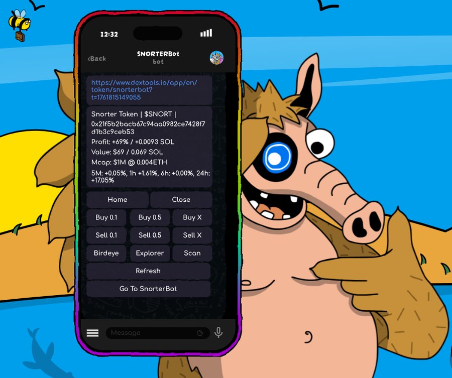 スマートフォン画面に表示されたSNORTERBotアプリのUI。トークン価格や収益率が表示され、背後には笑顔のイノシシキャラクターが登場している。